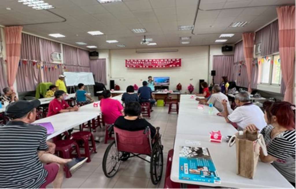 瑞芳龍川社區宣導家庭暴力防治宣講師黃淑玲.jpg